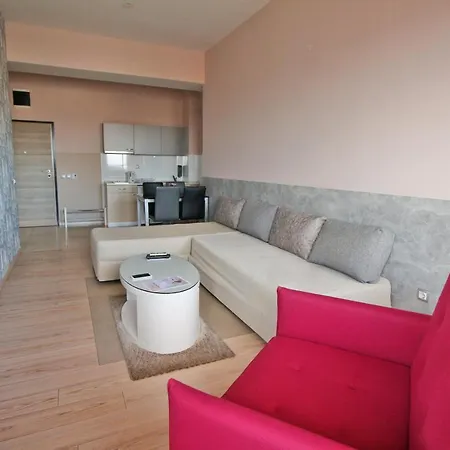 Luxury Premium Apartment *