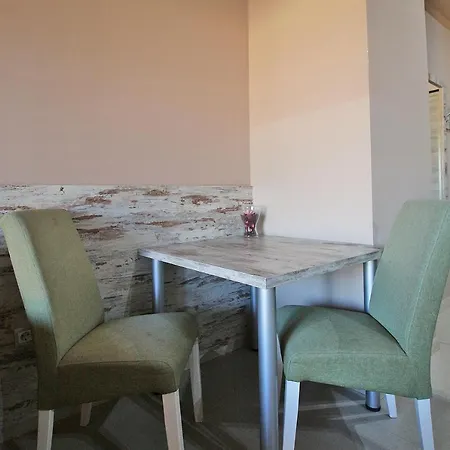Luxury Premium Apartment *