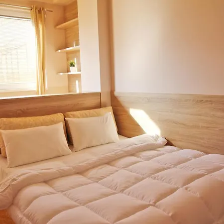 Luxury Premium Apartment *